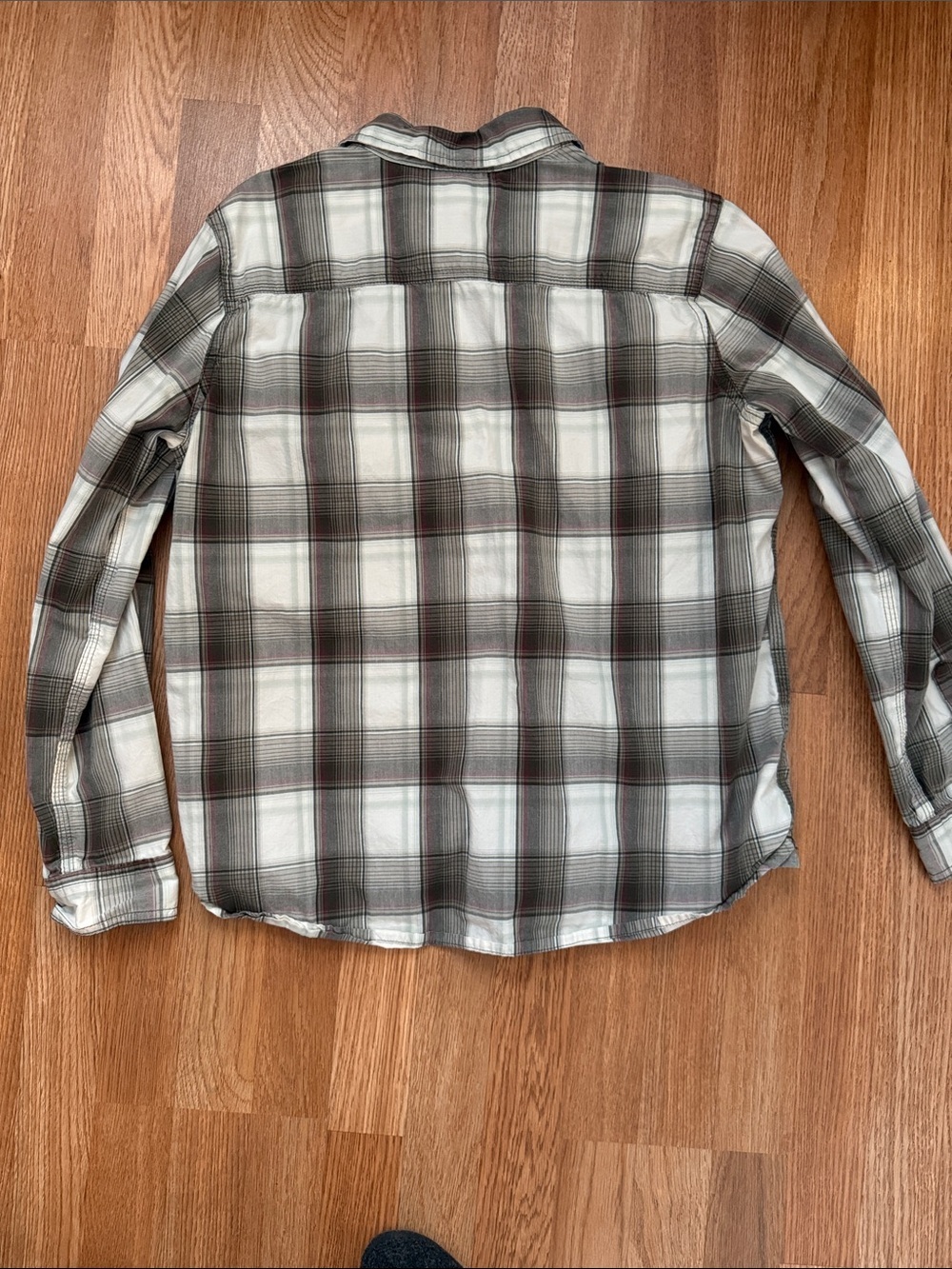 Carhartt Boys (or women’s Smal) Plaid Button-Down Shirt - White & Gray - Picture 3 of 3